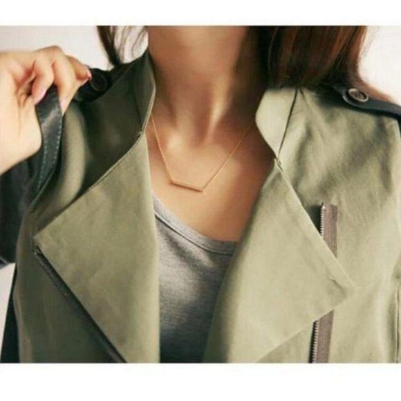 3/$15 - Minimalist Balance Bar Pendant Necklace - Picture 4 of 4